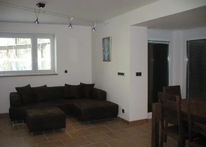 Dvojdum Apartment Ostrov u Macochy